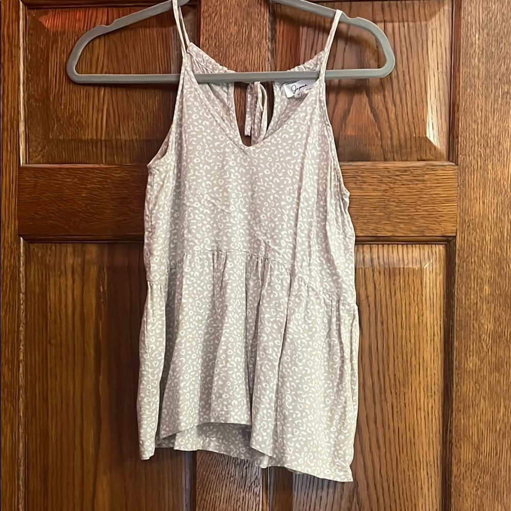 Women's Cream Sleeveless Top